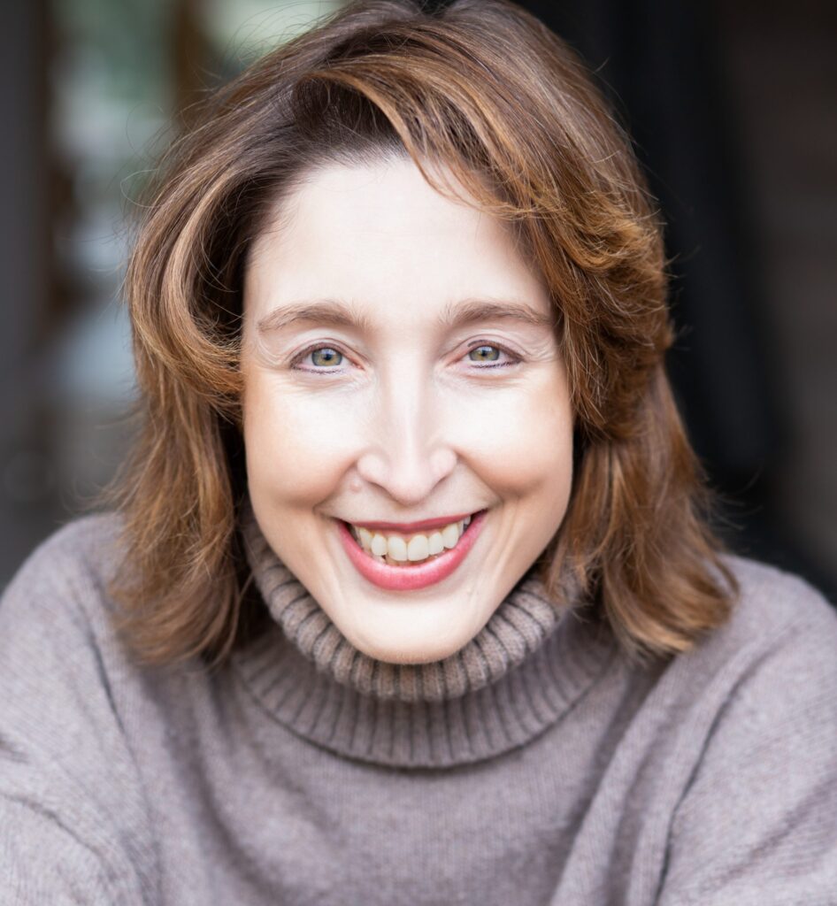 Cat Clancy Headshot
