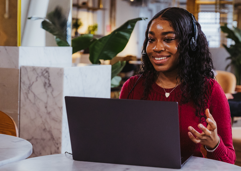 Professional practising effective communication skills during an online coaching session
